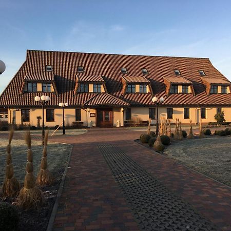 Hotel - Restauracja Platan Sędziszów Małopolski Buitenkant foto
