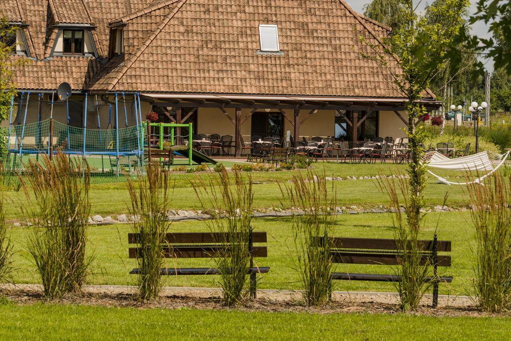 Hotel - Restauracja Platan Sędziszów Małopolski Buitenkant foto
