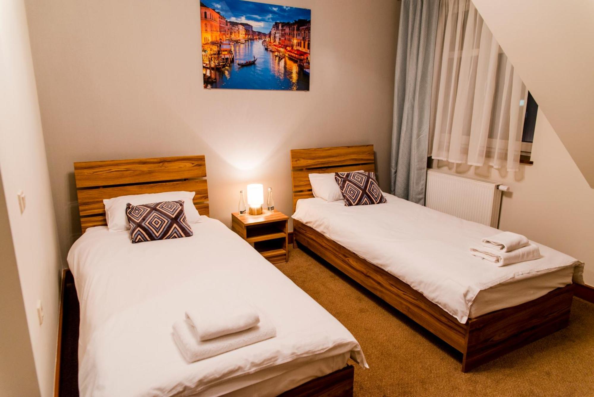 Hotel - Restauracja Platan Sędziszów Małopolski Buitenkant foto