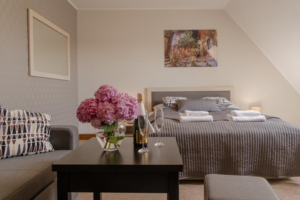 Hotel - Restauracja Platan Sędziszów Małopolski Buitenkant foto